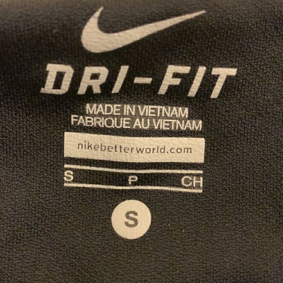 NIKE, Dri-fit, small, lined with drawing, like new condition - Picture 2 of 10